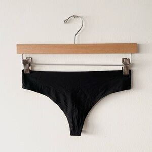 NEW Secret Possessions Seamless Thong (Pack of 3)